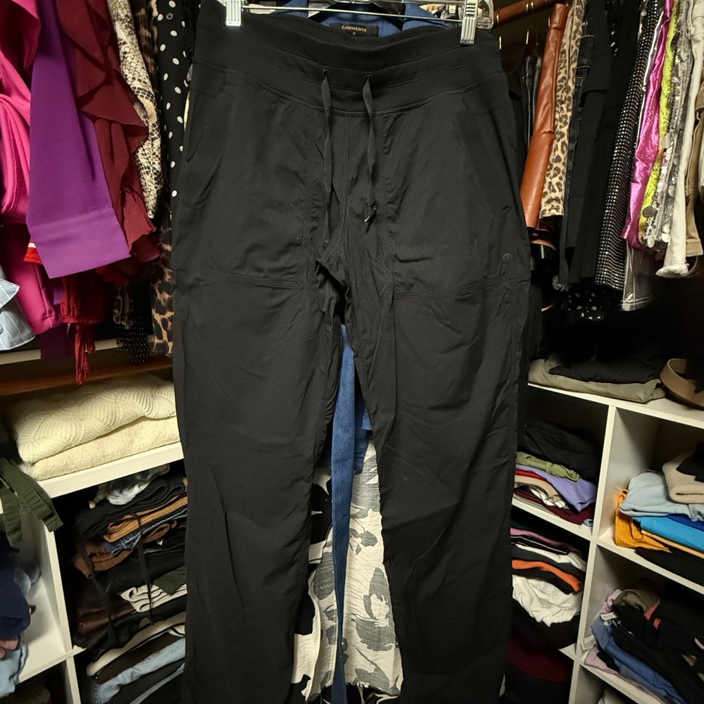 lululemon Dance Studio Tall Black Size 8 with 33” Inseam